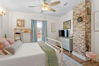 Madeleine Suite C Beach! Fire Pit! Downtown - Biloxi - 8