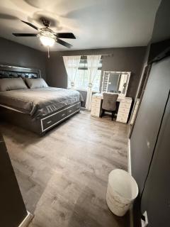 4-bedroom Burlington with AC & Wifi - Burlington - 4