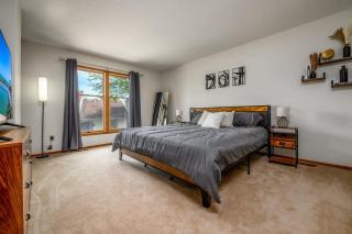Family Friendly and quite 2 bedroom Condo Close to Fun - Fort Wayne - 8