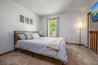 Family Friendly and quite 2 bedroom Condo Close to Fun - Fort Wayne - 2