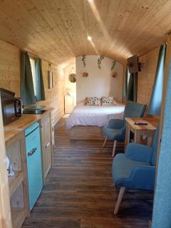 Les Roulottes des Bois d'Ormes - Bessey-en-Chaume - 9