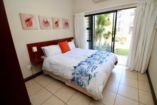 Topanga 21 - Uvongo Beach - 2