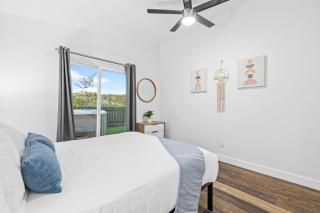 Dog-Friendly House with Hot Tub, AC, Game Room - Oceanside - 2