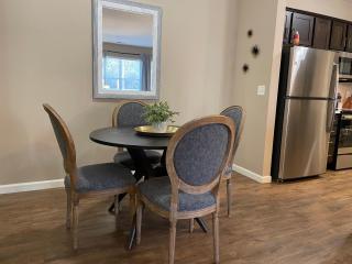 The Hilliard Executive No Steps Amazing Beds! - Dublin - 8