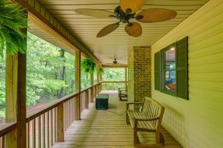 5 Mi to Lake Robinson BBQ-Ready Home with Pool - Greer - 9