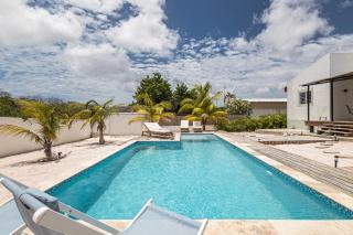 Modern family villa with private pool near Mambo Beach & Jan Thiel - Willemstad - 0
