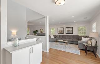 Wild Dunes Gem • Walk to Beach Pool Screened Porch Lounging - Isle of Palms - 6