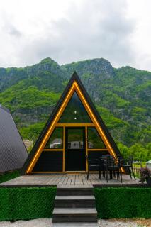 Koceku Lodges - - 0