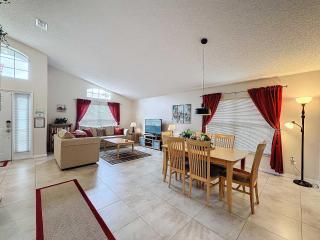 South Facing Pool Home with Golf Course Views - 1