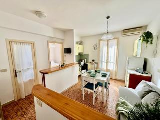100m dal mare, Garage, Terrazza & AC, Sea Nest - Alassio - 8