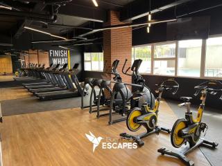 Luxury King Suites - FREE Pool, Gym & Parking - Buen Rollo Escapes - Guatemala - 5