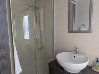 2-Bed Ringwood Cabin - incl Park Pass SelfCheckin - Ringwood - 8