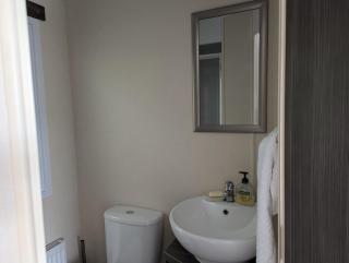 2-Bed Ringwood Cabin - incl Park Pass SelfCheckin - Ringwood - 5