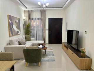 Charming Villa In Hydra Village Between Dxb & Ad - Abu Dhabi - 9