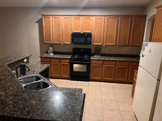 Goodyear Cul-de-sac Room 3 - 6