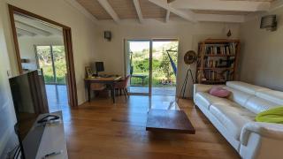 Peaceful house in nature, with views of rolling hills - 4