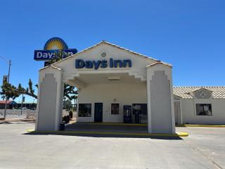 Days Inn by Wyndham Kingman West - Kingman - 0
