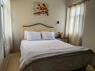 AMPLIO APARTAMENTO, en Cerezos 1 Quetzaltenango - Quetzaltenango - 9