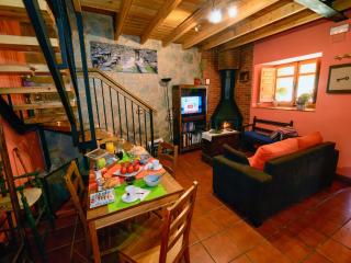 Belvilla by OYO Casa rural Benllera - Benllera - 9