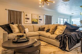 Top Villa Near Beach with Game Room, Hot Tub and Pool - Pembroke Pines - 3