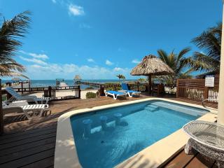 La Perla Azul Beach House with Pool and 4 seater cart - San Pedro - 3