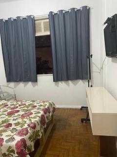 Quarto simples e bem centralizado - 2