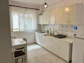 PELEKAN rooms and apartments athina 11 - Pefkohori - 2