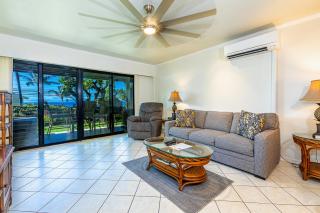 Kihei Akahi A-105 by Coldwell Banker Island Vacations - 1