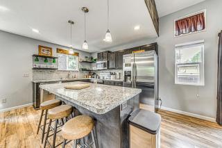 Hot Tub and Mtn Views Home Near Hiking in Ruidoso! - Ruidoso - 3