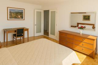 Chic 3BR Stay in Laval, Bright and Peaceful - Laval - 9