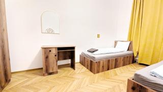Spacious Rooms - 15 Min from Airport & City Center, 5 Min from Vienna Main-Bus Station EZ9 - Viena - 3