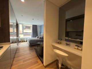 Aparta Estudio de Lujo en Ubicación Privilegiada - Bogota - 7