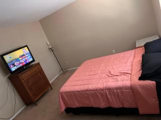 Goodyear 2 Story Room 6 - 0