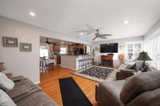 Walk to the Beach Private Backyard and Fire Pit - 4