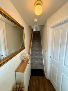 Luxe Rooms in High-End Duplex Near Trentham Garden - Stoke on Trent - 0