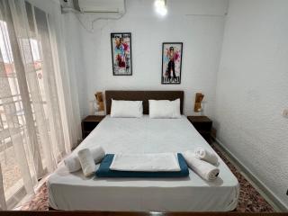 Pelekan rooms and apartments Athina 32 - Pefkohori - 0