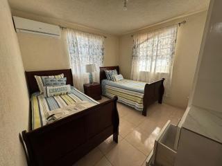 Coral Hideaway - Christ Church - 1