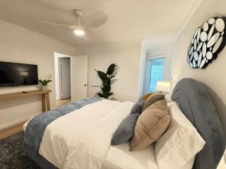 Redondo Oceanfront Gem 2BR BA Balcony & Parking 335 - Redondo Beach - 5