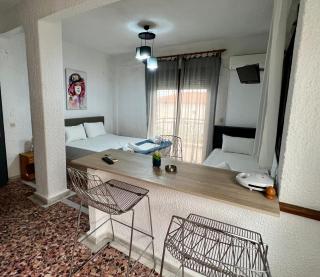 PELEKAN rooms and apartments Athina 34 - Pefkohori - 8