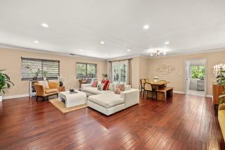 Chic Family Getaway Near LA with Space to Unwind - La Puente - 0