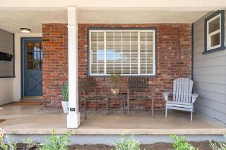 Chic Family Getaway Near LA with Space to Unwind - La Puente - 3