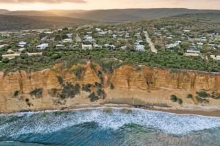 Aireys Cliff-Top Gem - Your Ultimate Coastal Escape - Aireys Inlet - 0