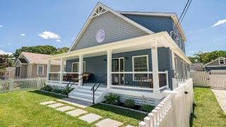 Pet-Friendly Pool Bayside Coastal Cottage - Town Bank - 0
