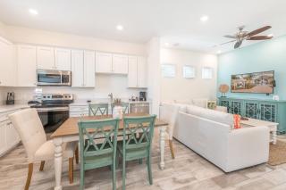 Blue Shores Cottage Near Disney With Margaritaville Resort Island H2O Access - 8079Kd - Orlando - 1