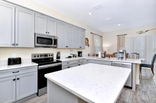 Blue Moon Luxurious Cottage With Private Pool Near Disney With Margaritaville Resort Island H2O Access - 8073Su - Orlando - 3