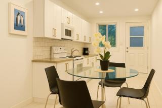 Bright Renovated 4BR, Heart of Côte-des-Neiges, Montreal - Montréal - 5