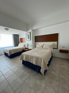Suite Hotel Colon Salinas - Salinas - 8
