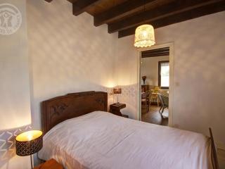 Maison rénovée, 2 chambres, jardin, animaux acceptés, internet, barbecue - FR-1-496-161 - Les Salles - 3