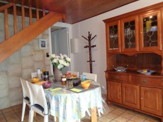 Gîte 110m²: 3 ch, terrasse, jardin, animaux acceptés, wifi, charges incluses, draps fournis - FR-1-496-248 - Saint-Jean-la-Vêtre - 2