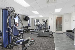 Guest House Inn & Suites - Edson - 4